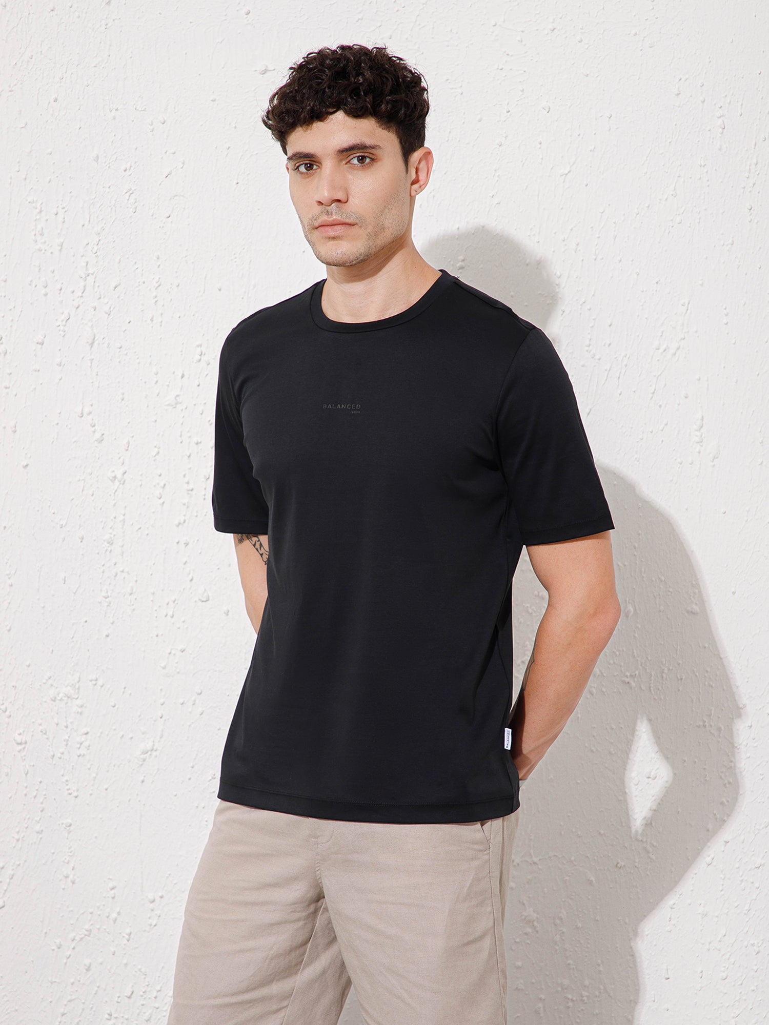 Black - Round Neck