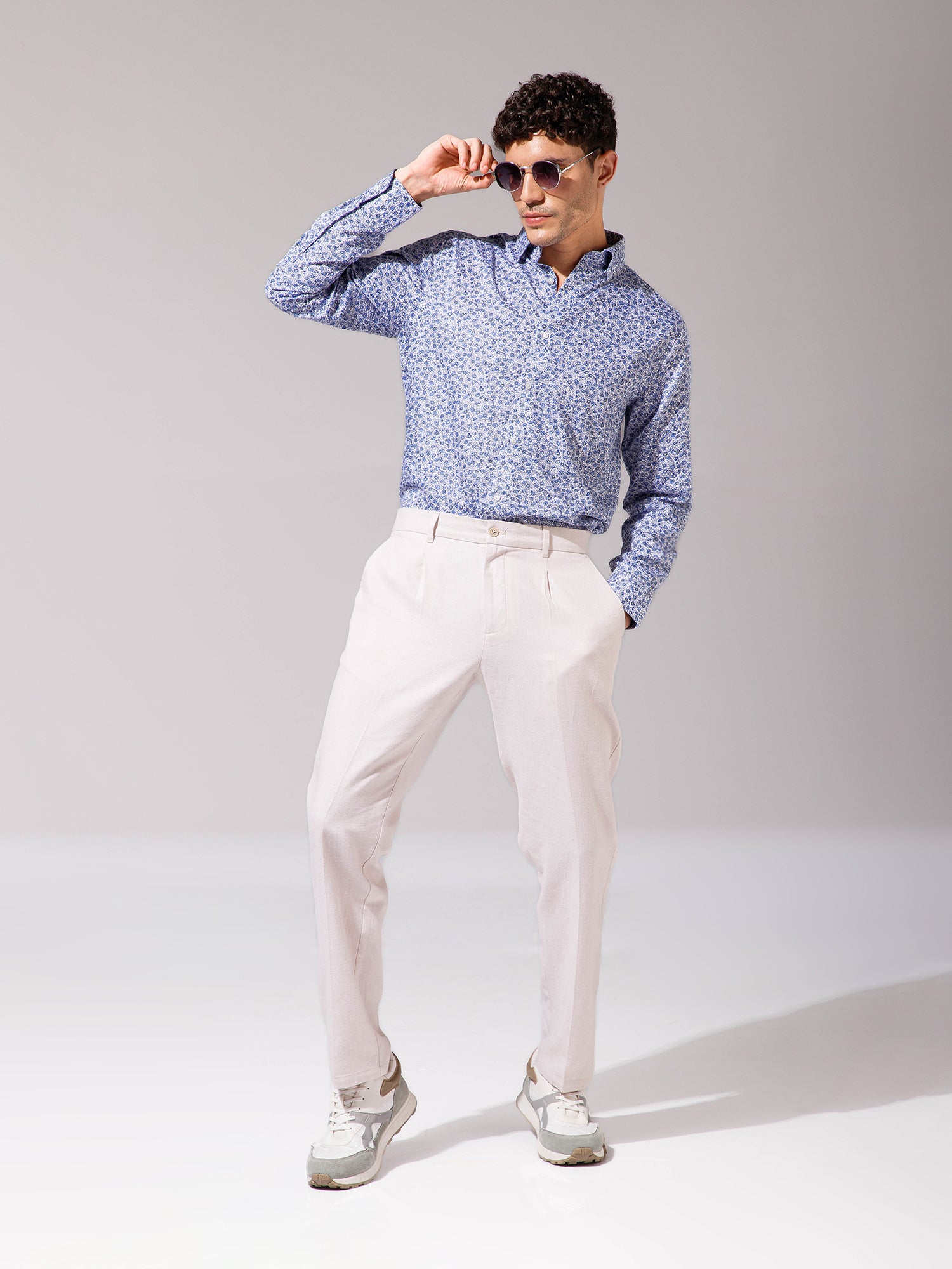 Light Blue - Ditsy